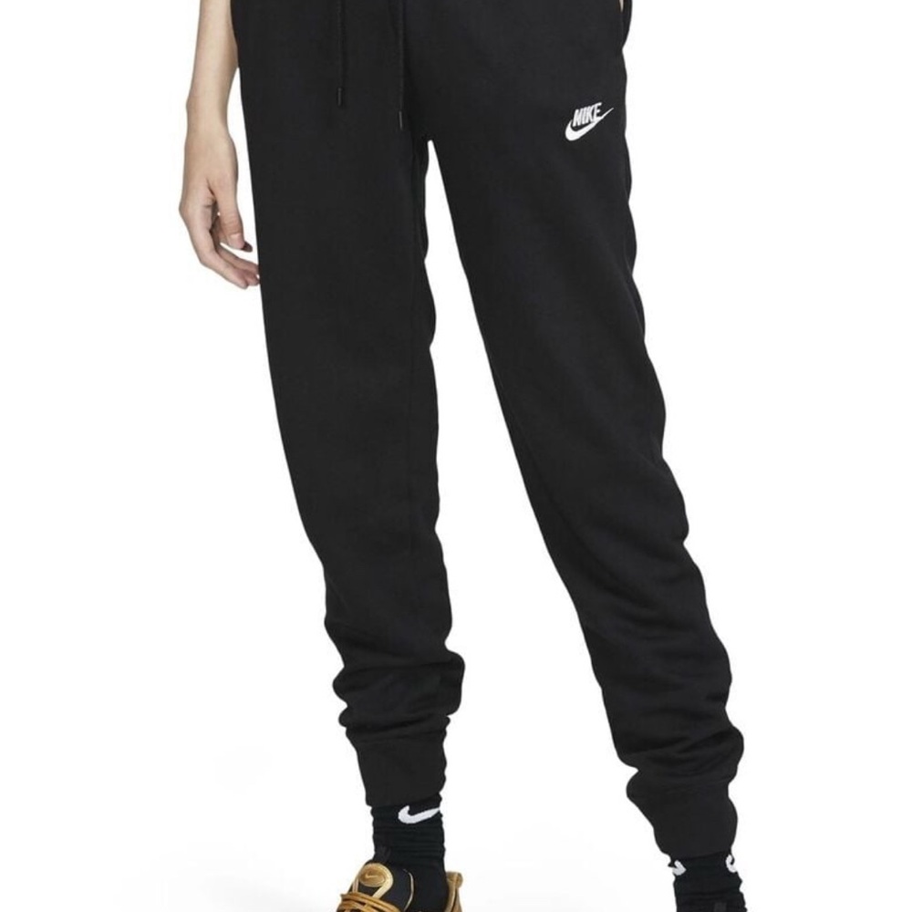 Nike Women's Black joggers Pants